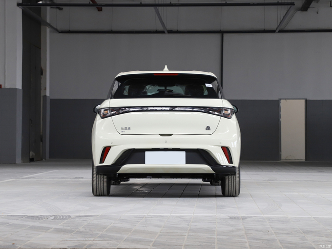 2023 BYD Dolphin Electric Car 420km Free Version Bluetooth Connectivity