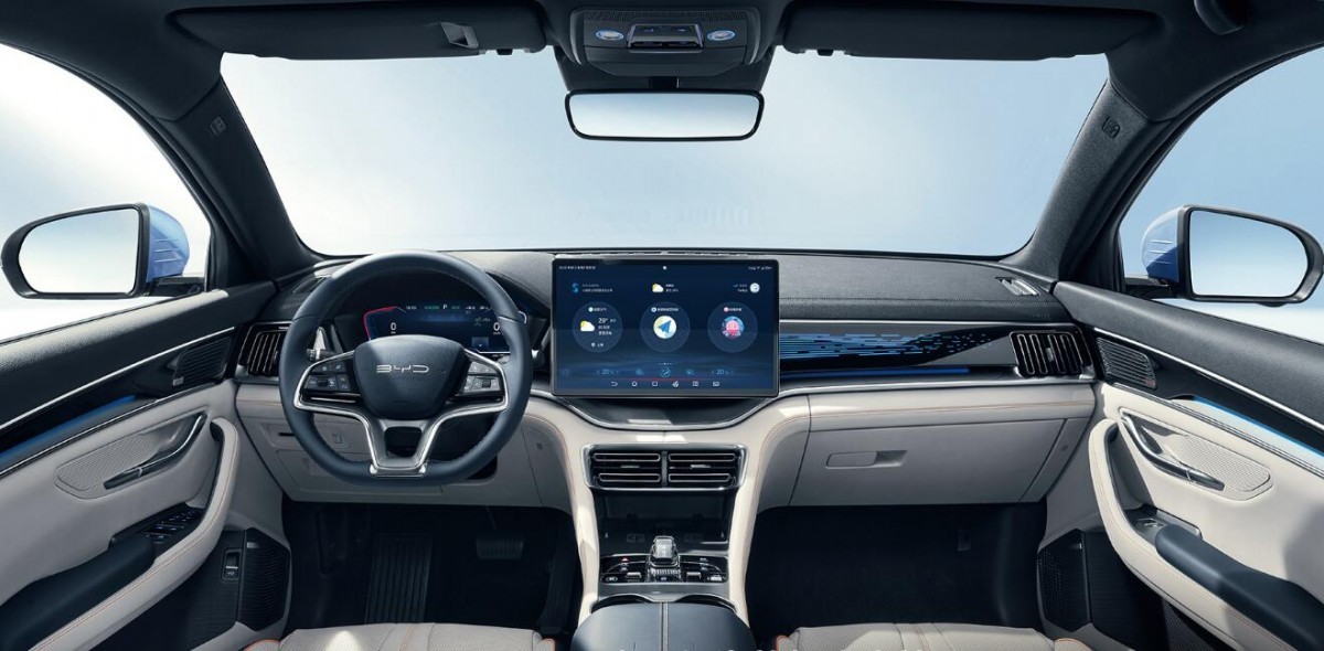 BYD 2023 Song PLUS Champion Edition EV 605KM Flagship PLUS Long Range