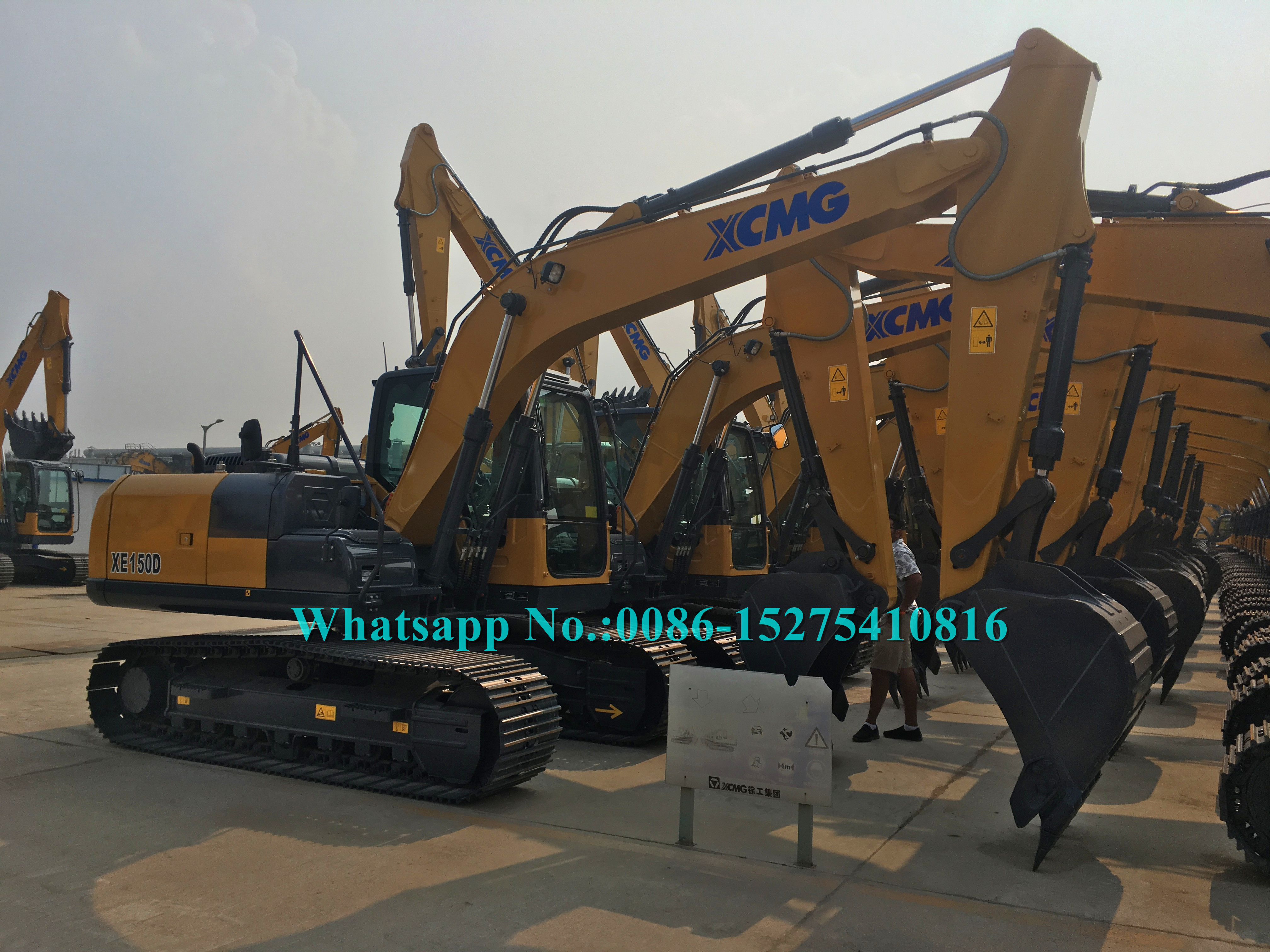 Engineering Yellow Heavy Earth Moving Machinery Crawler Digger XE150D