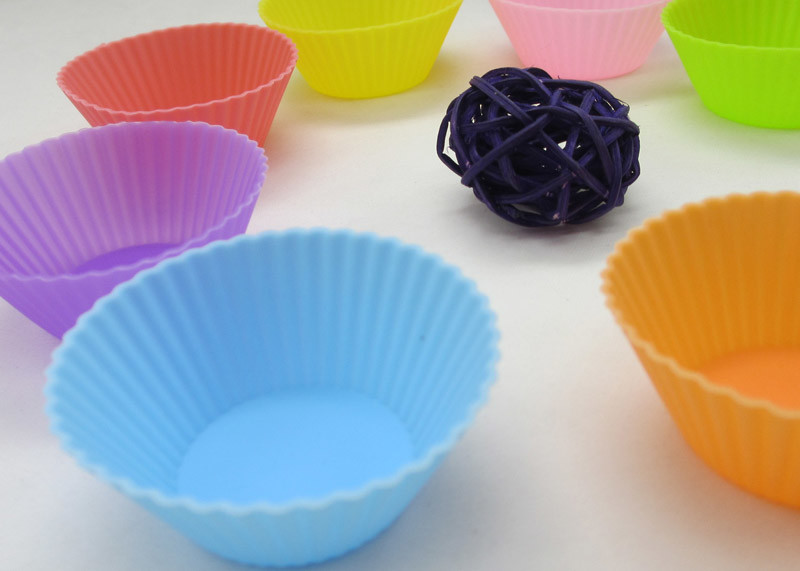 Cute Kitchen Household Items 5cm Round Silicone Cake Moulds Baking Tool