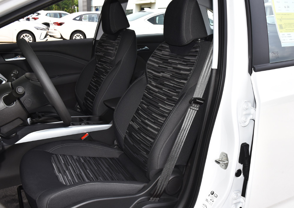 Gasoline Chevrolet 5 Seater Car Minibus Vehicle 4×2 Two Wheel Drive