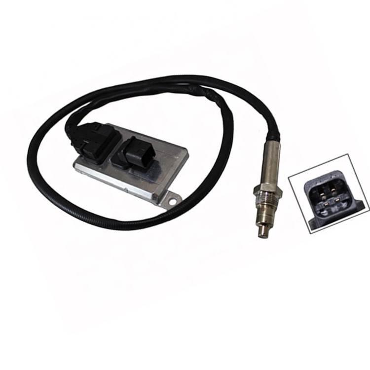Mercedes Benz Truck Nitrogen Oxid NOx Sensor A0081539928/004 5WK96652B