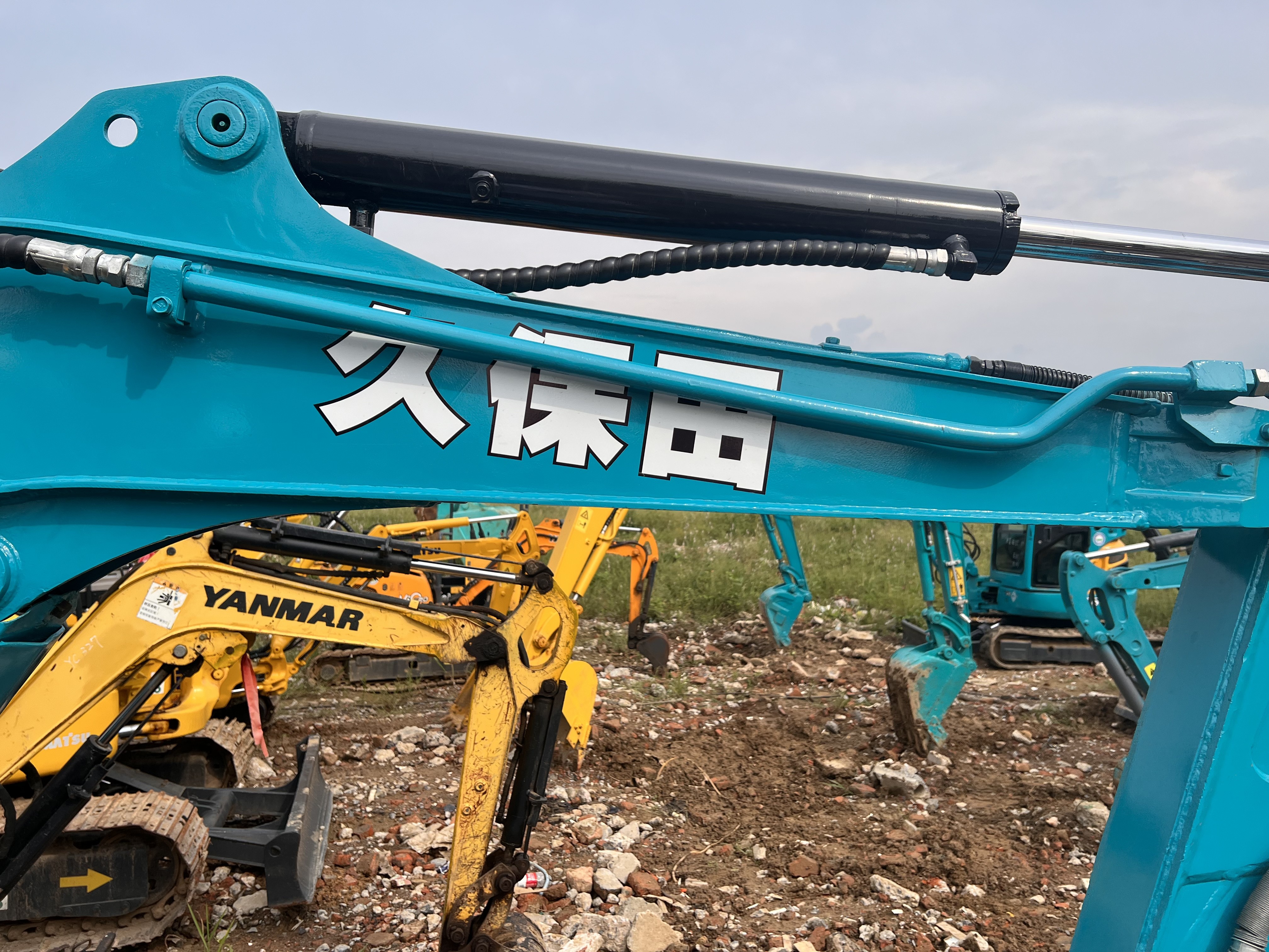 8.5t used Kubota 185 original hydraulic crawler excavator/second-hand Kubota 185 original hydraulic crawler excavator
