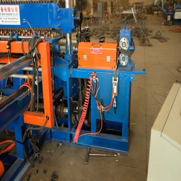 Servo 380v Diamond Mesh Wire Making Machine Reciprocating Drawing