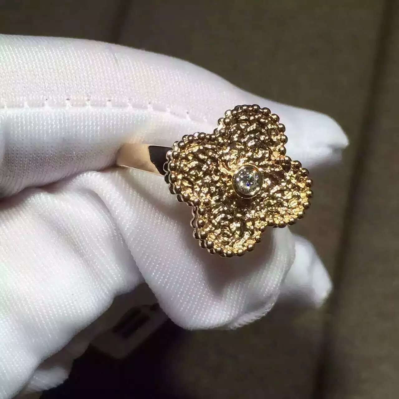 Genuine Van Cleef & Arpels Vintage Alhambra Earring 18K Yellow Gold Necklace and Earrings