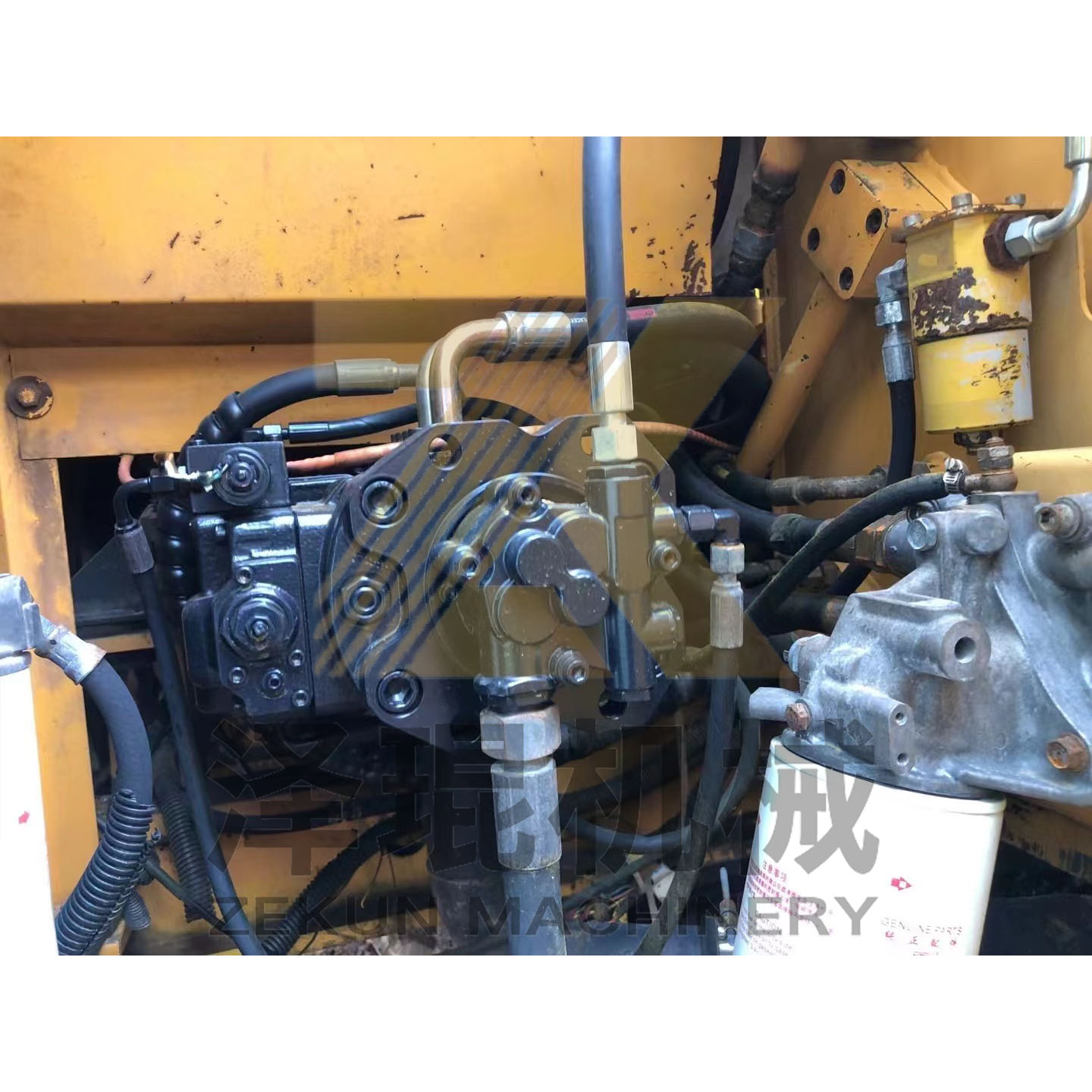 Sany SY135 Excavator with Other Hydraulic Valve in Good Condition