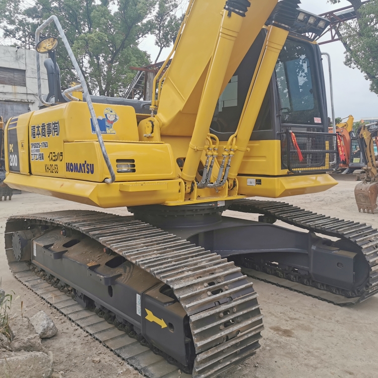 110KW Komatsu PC200 Excavator with 0.8m3 Bucket Capacity Used Construction Machinery