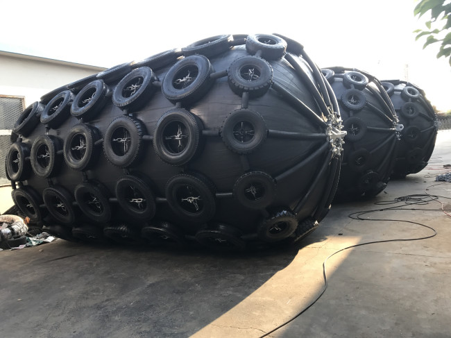 Natural Rubber Pneumatic Rubber Fenders CCS Certified