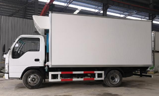 Refrigerator truck