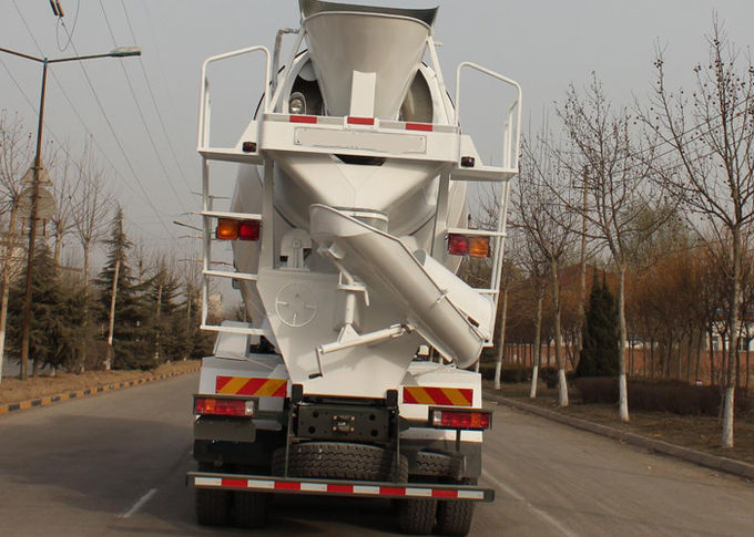 SINOTRUK HOWO ZZ5257GJBM3841W Mobile Mixer Cement Truck LHD 10CBM 290HP Engine