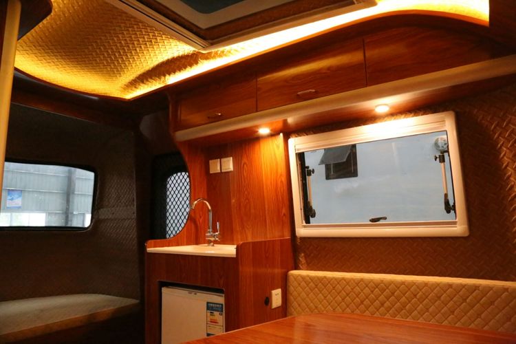 America Standard Camper Caravan Trailer Caravan With Alko Transaxle Big Awning