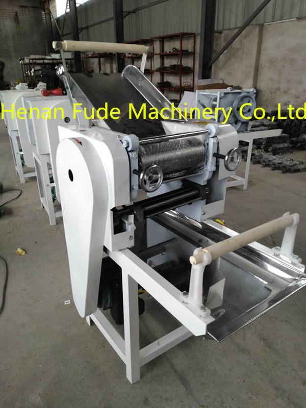 Noodle making machine
