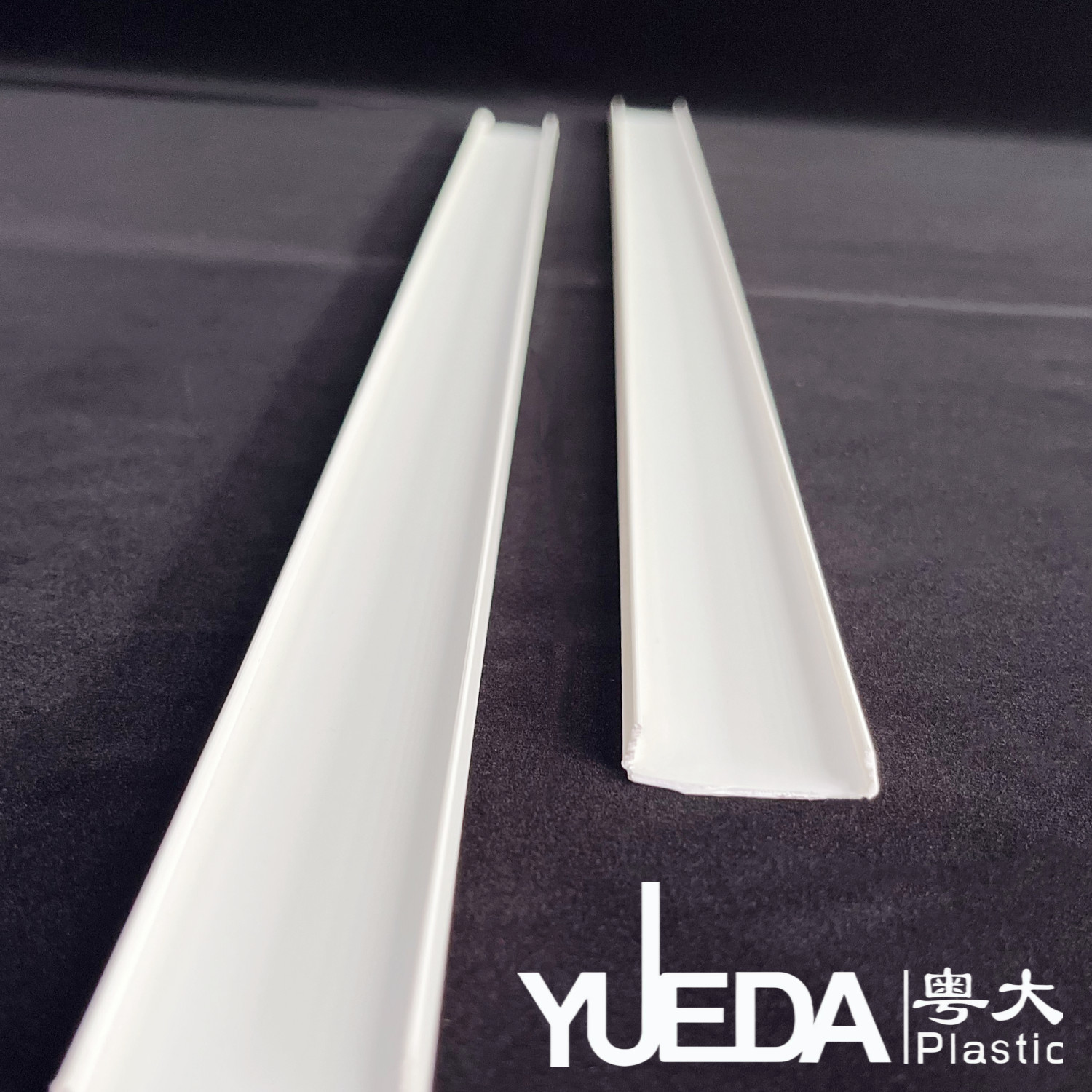 Eco Friendly Plastic Extrusion Profiles Fluted White Pvc Profiles For Sealing Wardrobes
