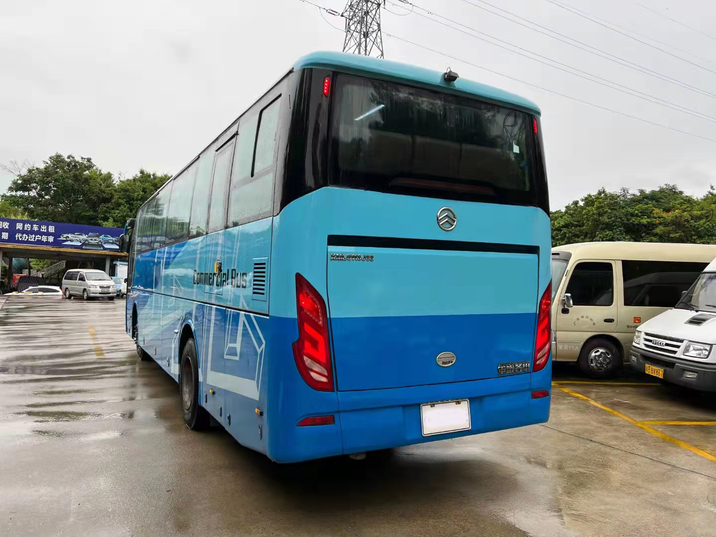 Golden Dragon Used Coach Bus 53 Seats Euro 4 LHD Diesel Fuel