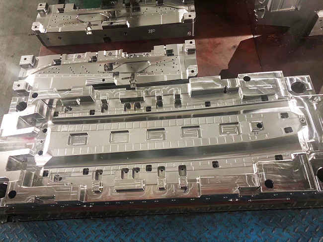 Professional Customized Injection Molding Automotive Die Makers Plastic Car Parts