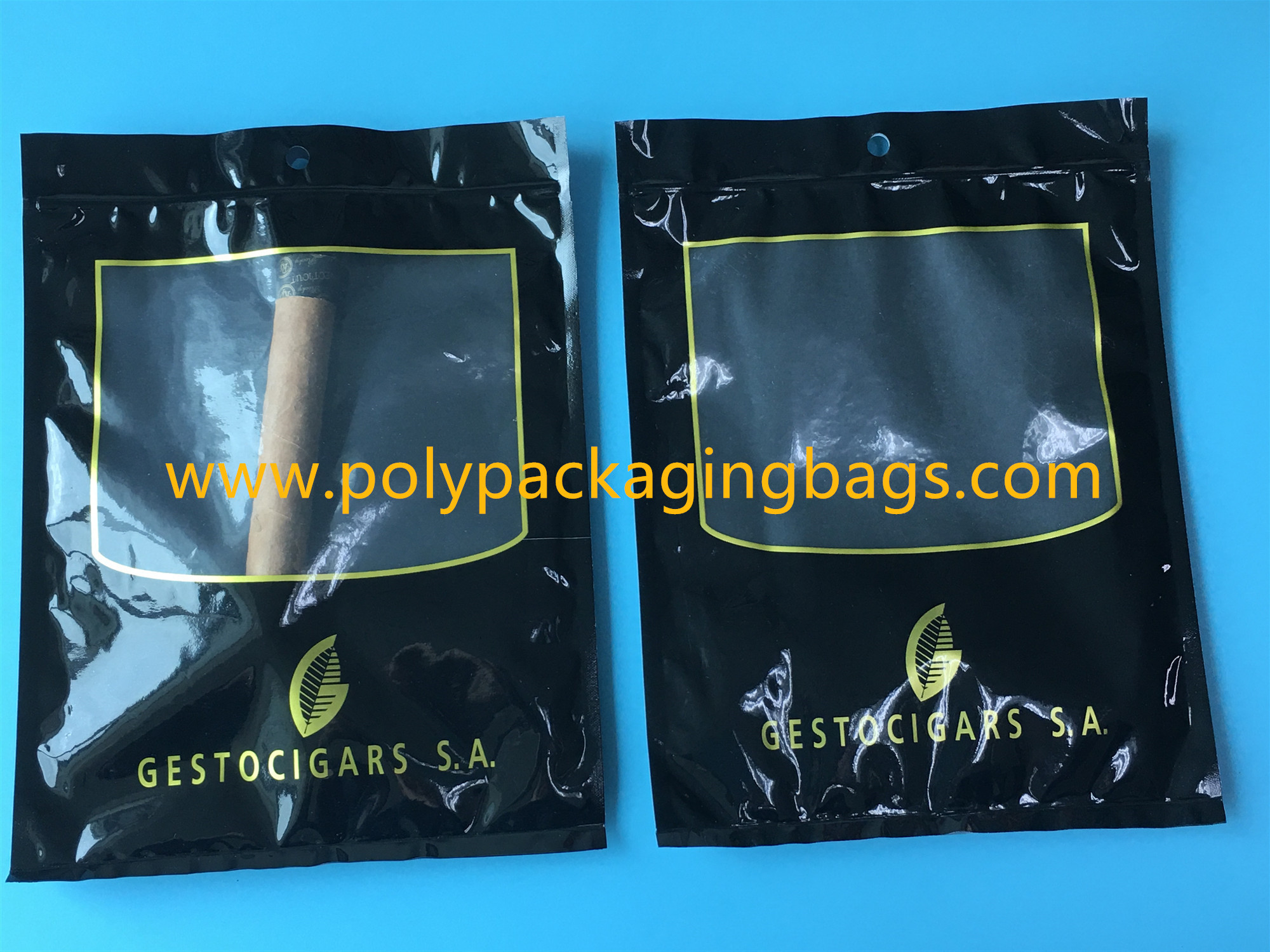 SGS Black Moisturizing Bag Can Hold 4-6 / Cigar Bags With Transparent Window