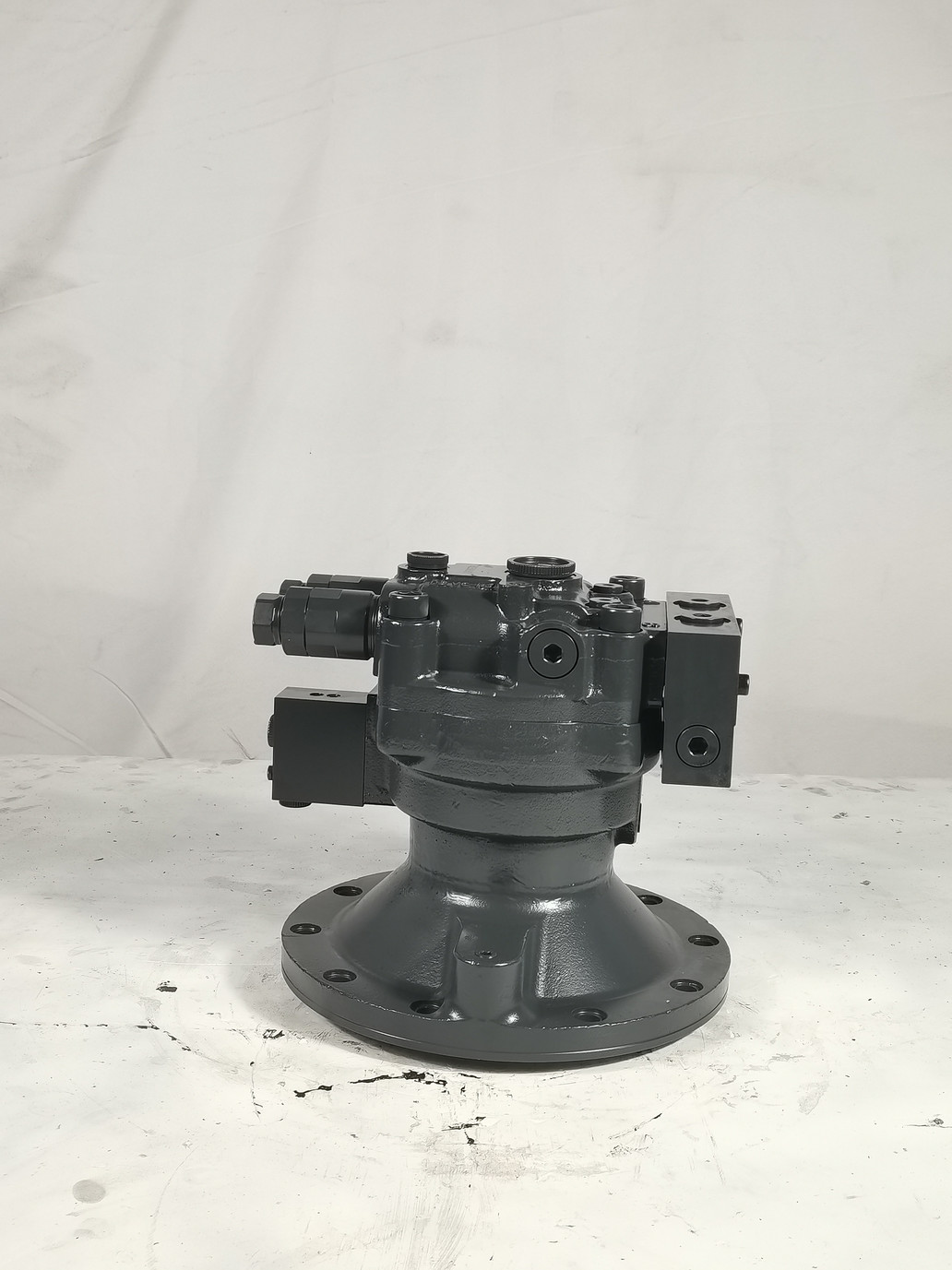 Construction Machinery Excavator Hydraulic Motor Rotary Final Drive 150-M2X63-16T