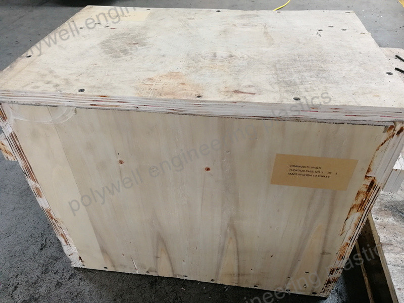 PA66 Thermal Break Plastic Moulding Dies For Plastic Extruder Machine
