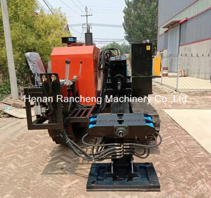 160KN Horizontal Directional HDD Drilling Rig 62KW Rubber Crawler Mounted Moving