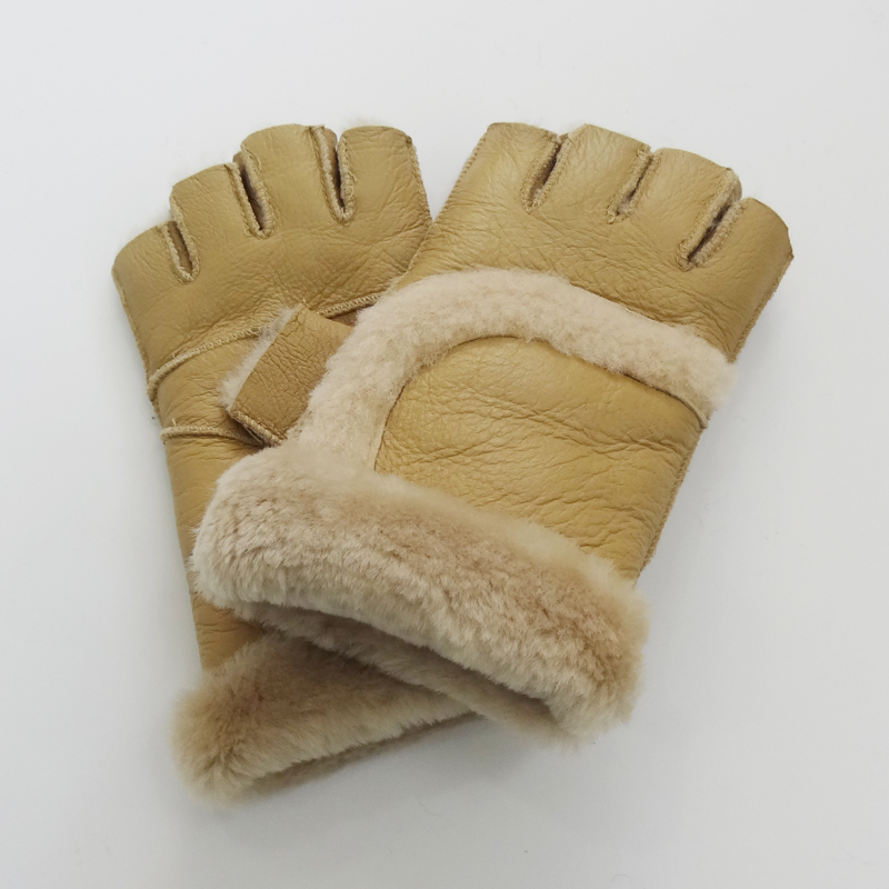 Manufacturer customized double face lamb fur fingerless gloves