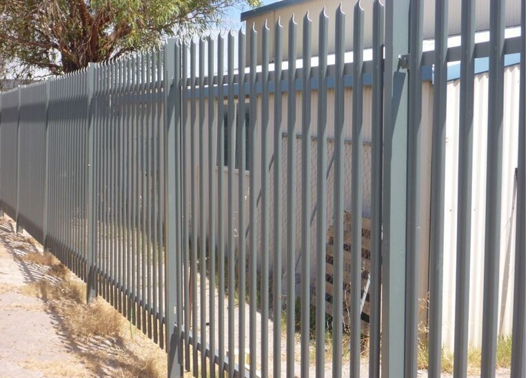 2.75m Width Steel Palisade Fencing , Rot Proof 3ft Metal Fence Panels
