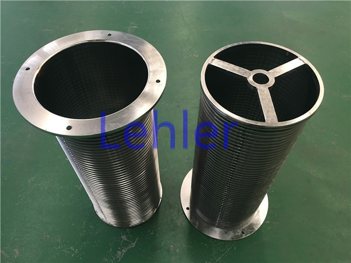 Vertical Wire Wrapped Screen With Smooth Wire Surface For Self - Cleaning Filter