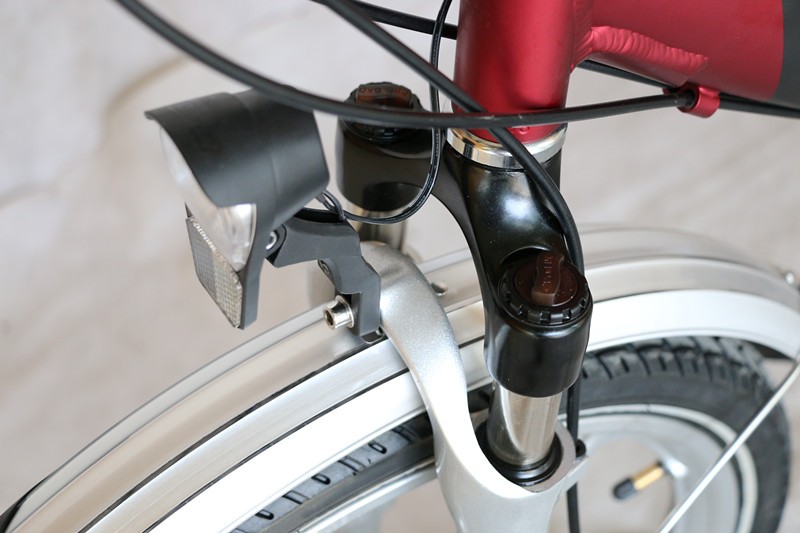 Aluminum Alloy Frame 20" Female Folding Electric Bicycle 6 Speed With Integrated Wheel