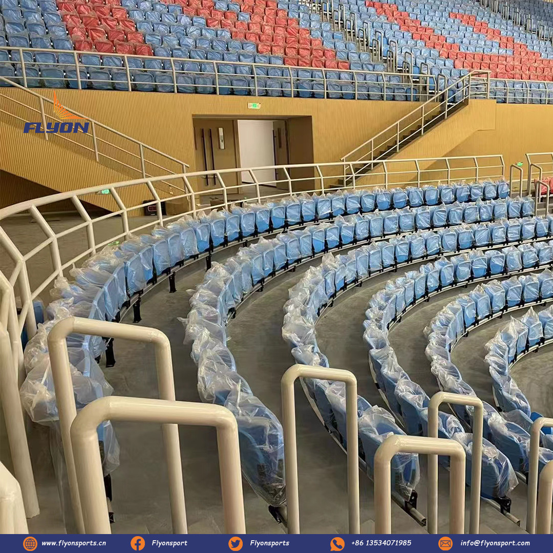 Customized Retractable Bleachers Seating Configuration Straight Or Curved Width Customized