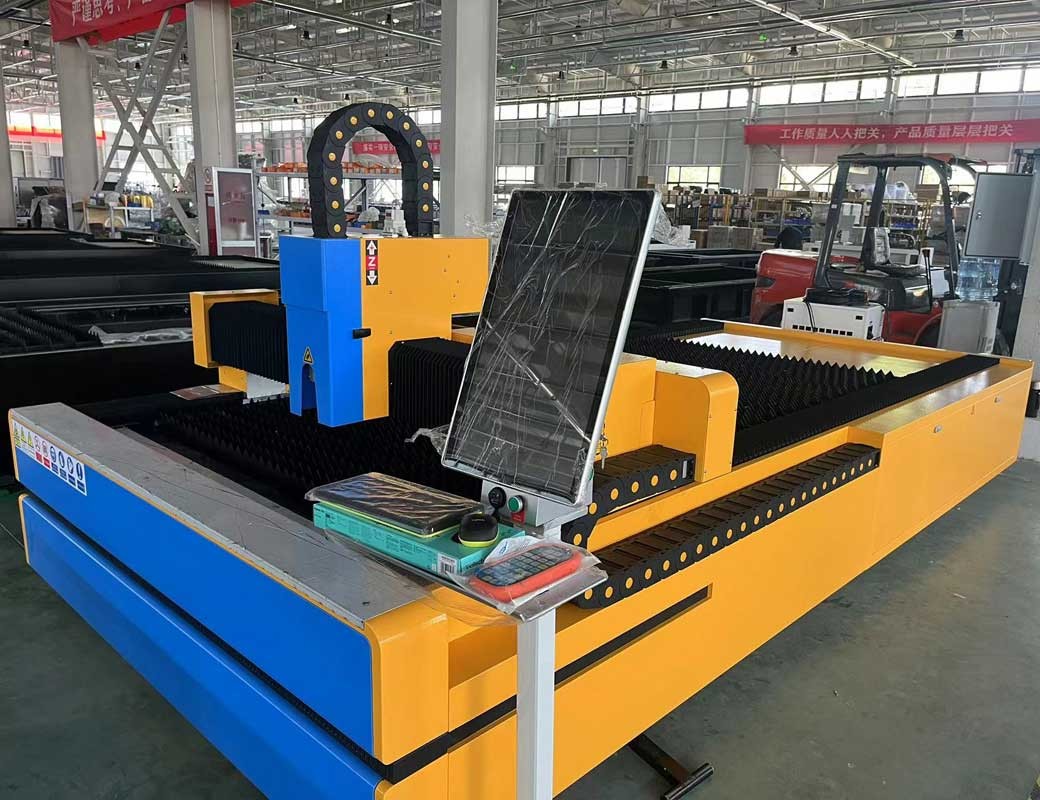 Manufacturers 1000W 1500W 2000W 3000W Ss CS CNC Metal Fiber Laser Cutting Machine For Metal Sheet