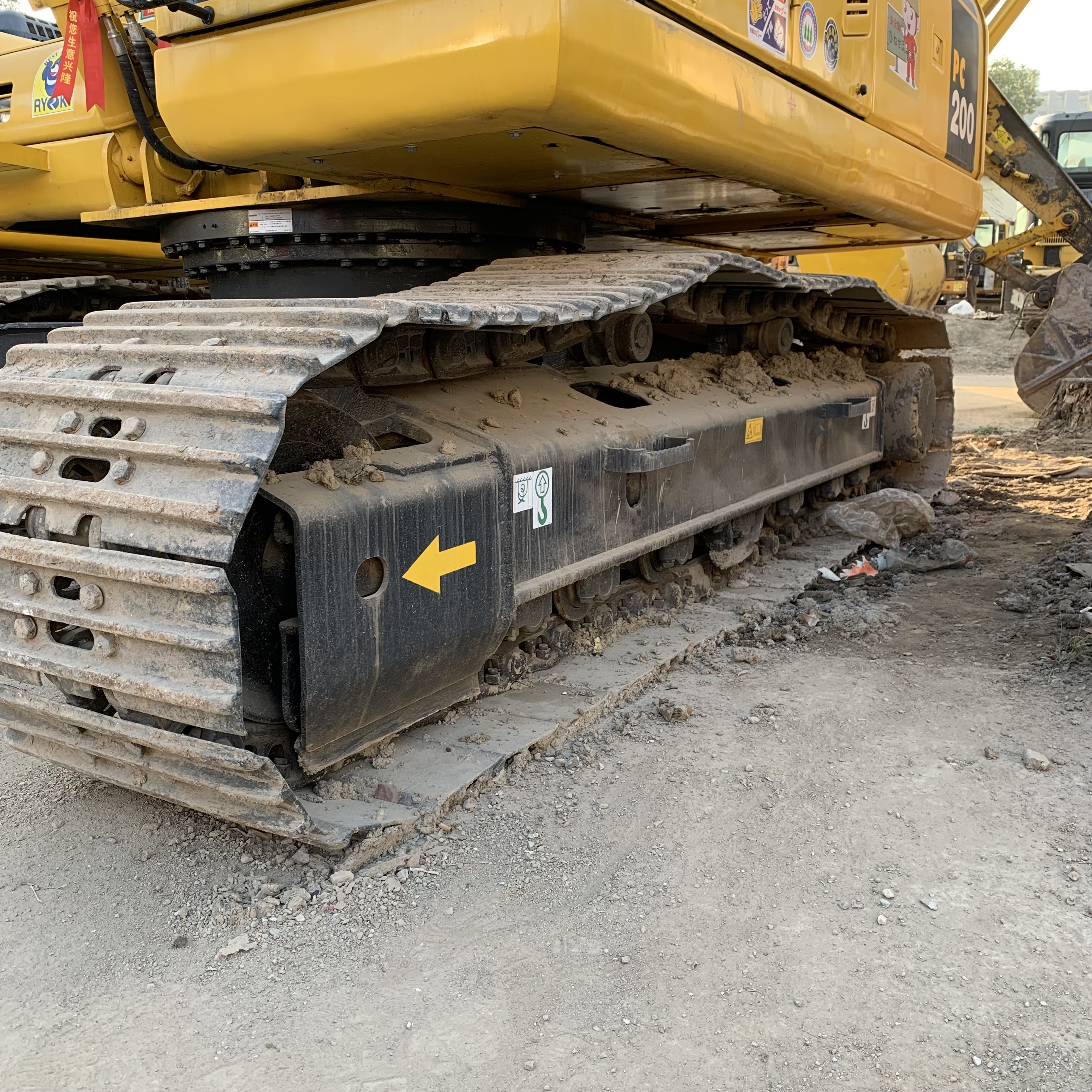 Used Komatsu PC200 Excavator in Japan Original PC220 2020 Year Operating Weight 19180