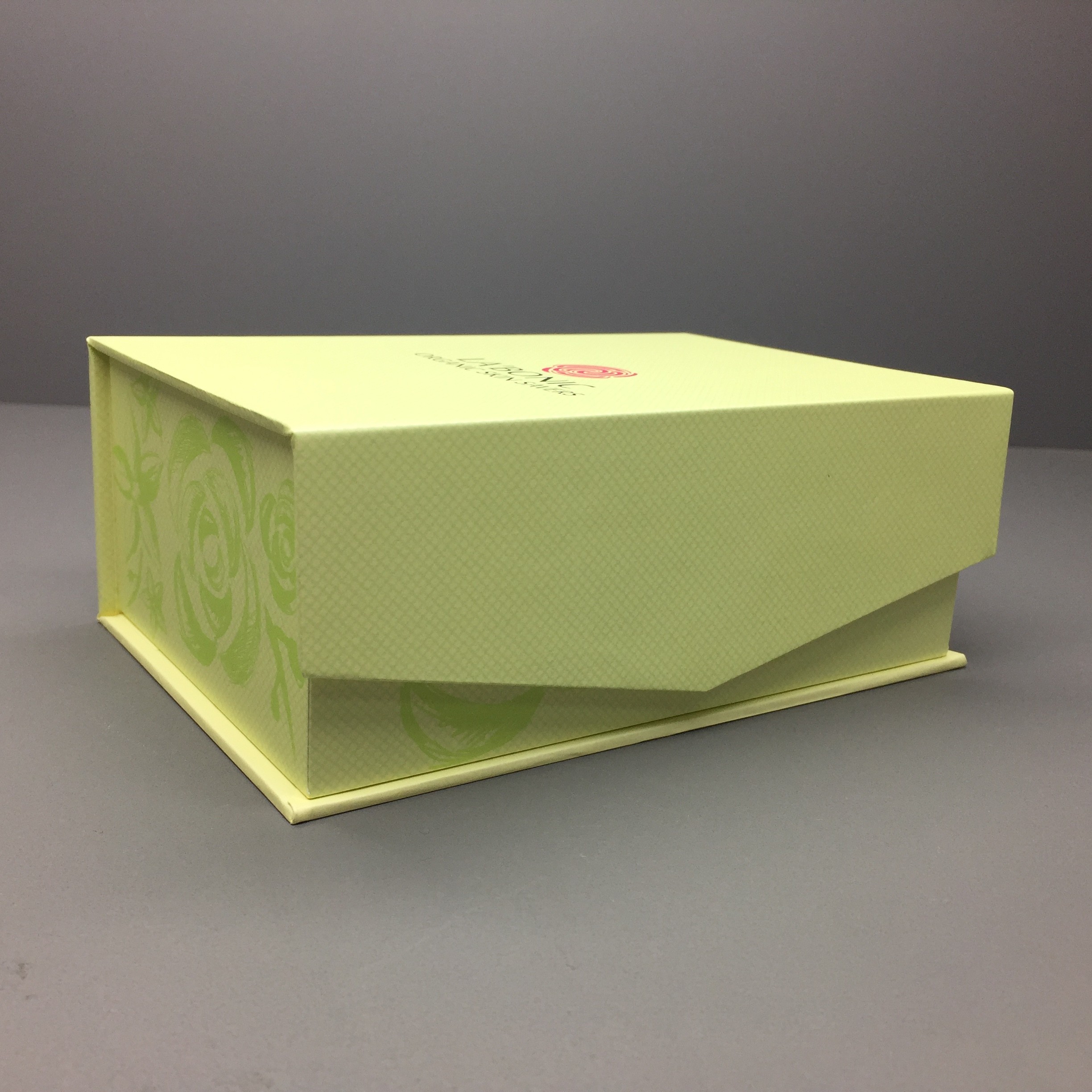 Full Automation Custom Made Recycling Packaging 350g Withe Paper Box For Gift