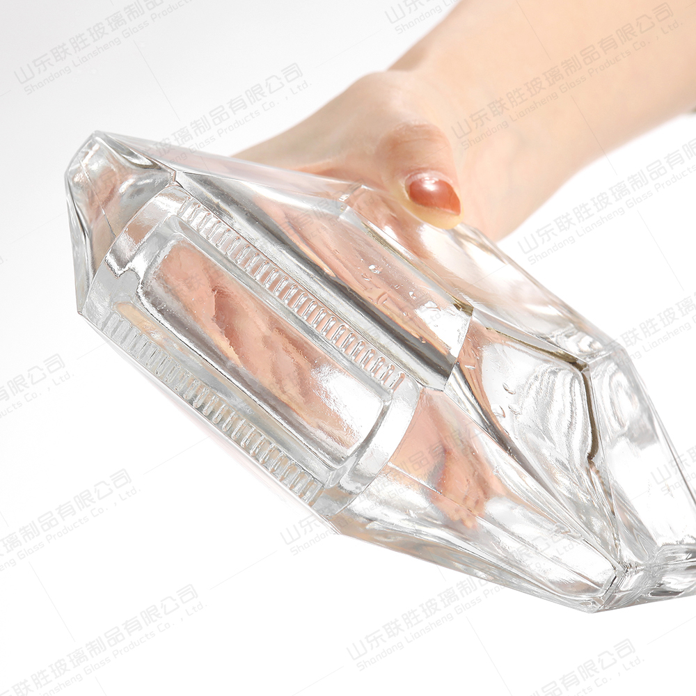 Healthy Lead-free Glass 500ml Brandy Bottle for Liquor Packaging and Round Design