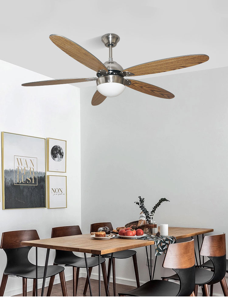 Remote Control Switch Ceiling Fan with Light Traditional Style Low Noise and High Speed