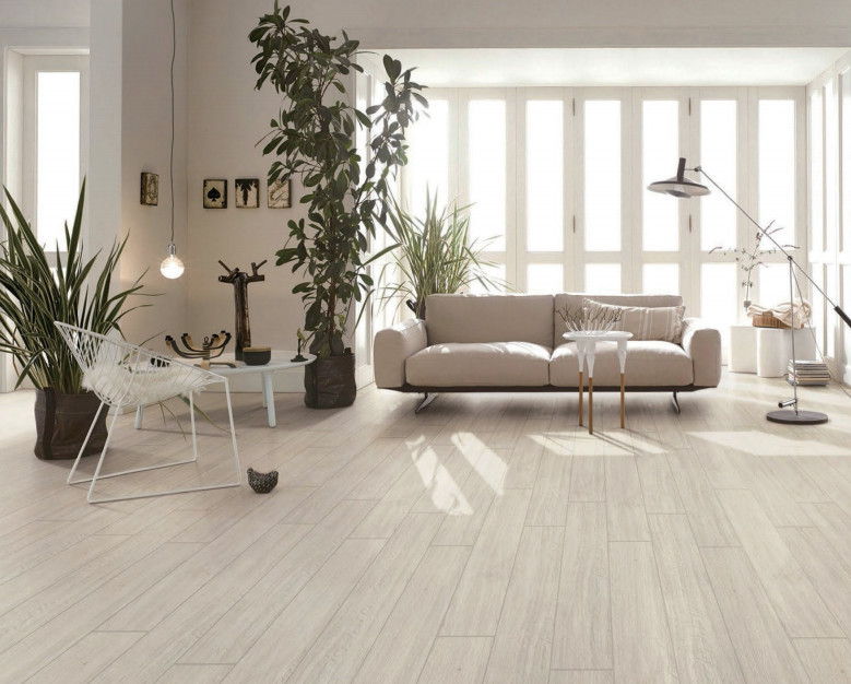 9.5mm 15cm Width Hardwood Porcelain Tile , 90cm Length Ceramic Wood Effect Tiles
