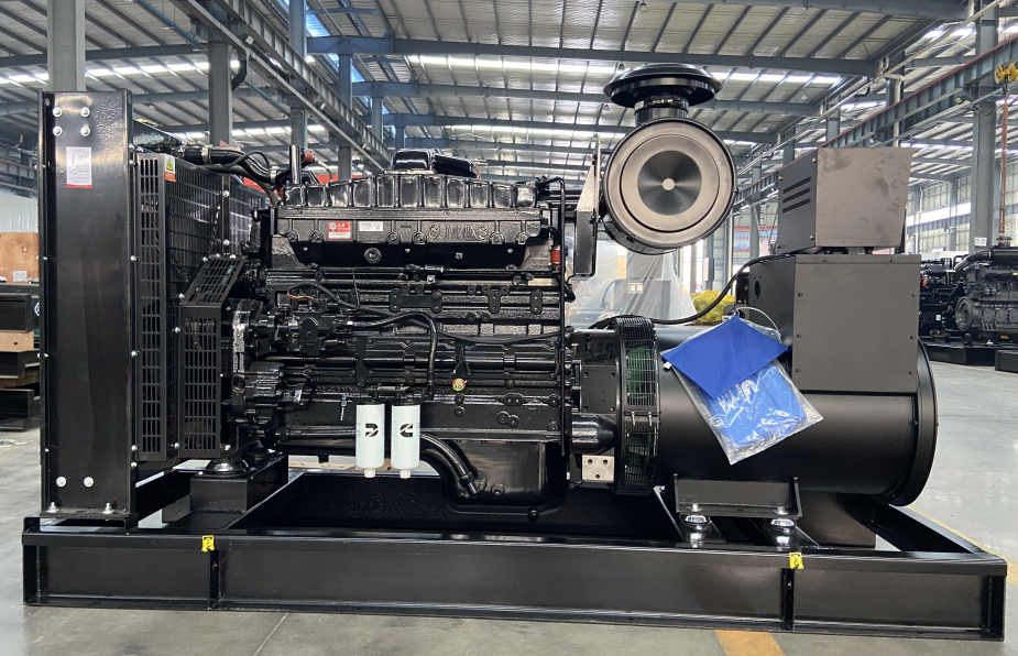 30KW Silent Canopy Cummins Diesel Generator Set with Water Cooling System 1200 KG