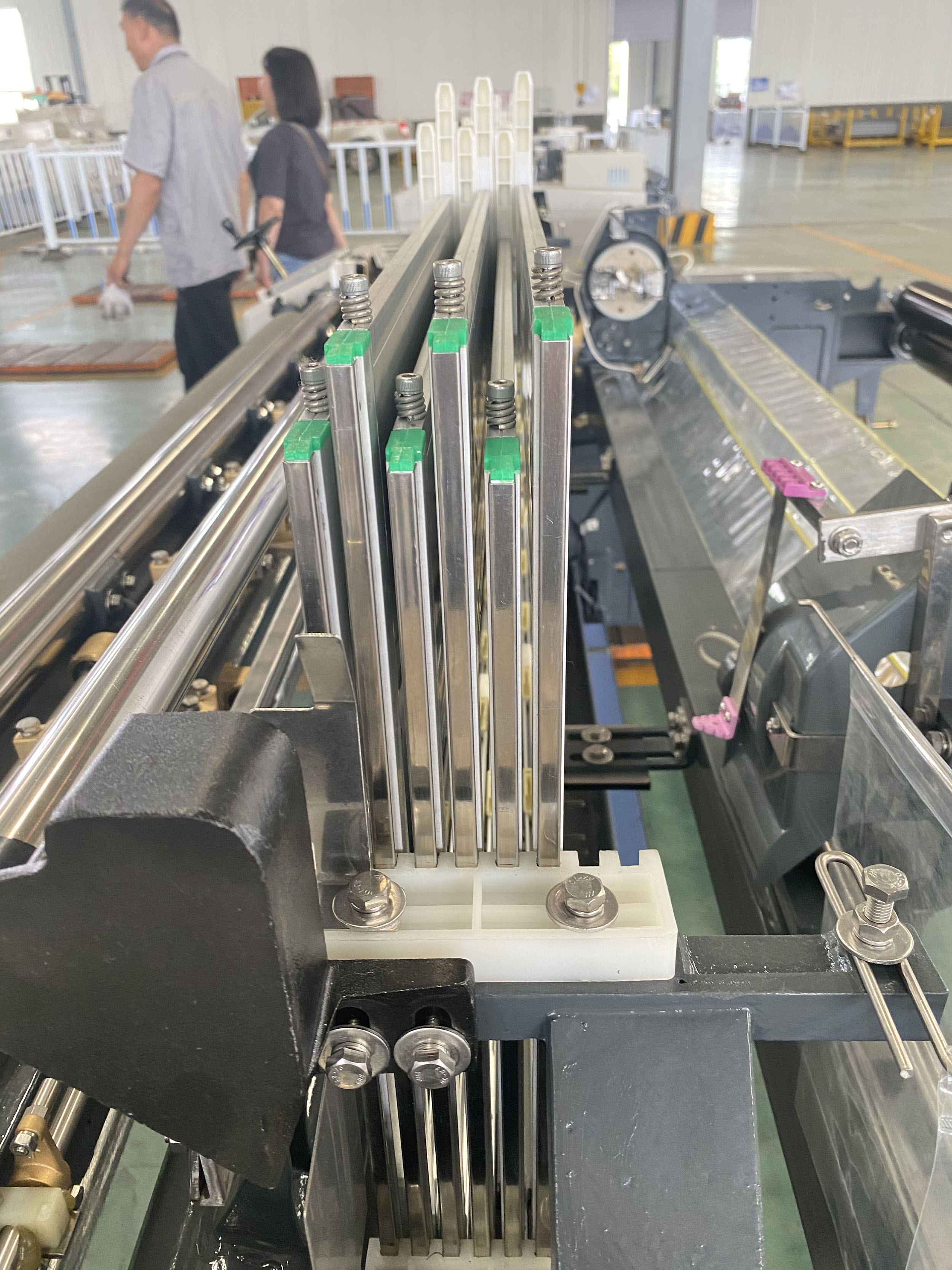 High Speed High Denisity Water Jet Weaving Loom with Cam Shedding