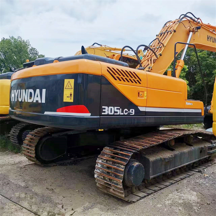 Shanghai Used Hyundai 305LC-9 Excavator with Original Hydraulic Valve and Performance