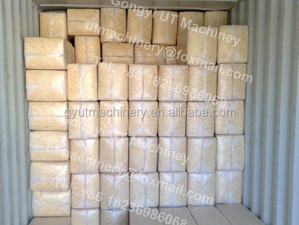 High Throughput Wood Sawdust Shavings Baler Press Bagging Machine for Horse Bedding