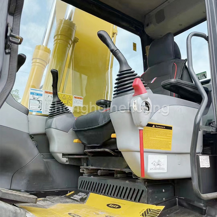 Second-hand Komatsu PC160 Excavator 2019 Year 16500kg Operating Weight in Shanghai Market