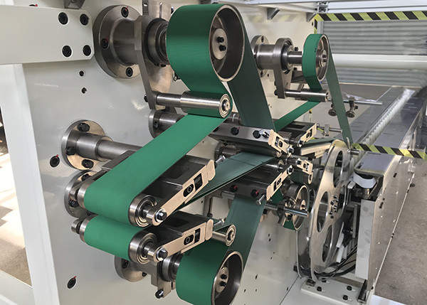 High Speed Automatic Stacking Machine For Sanitary Pads Convenient Installation