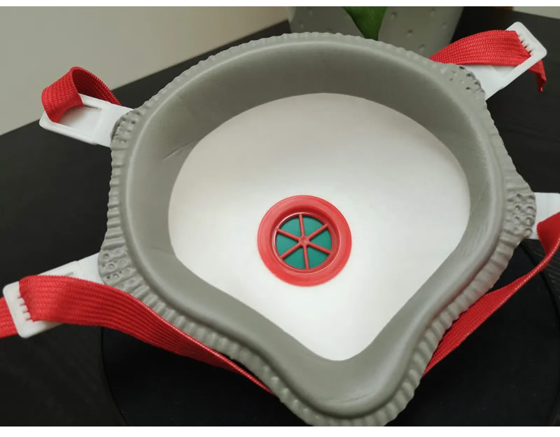 Non-Woven Disposable Active Carbon Respirator Face Mask with Exhalation Valve