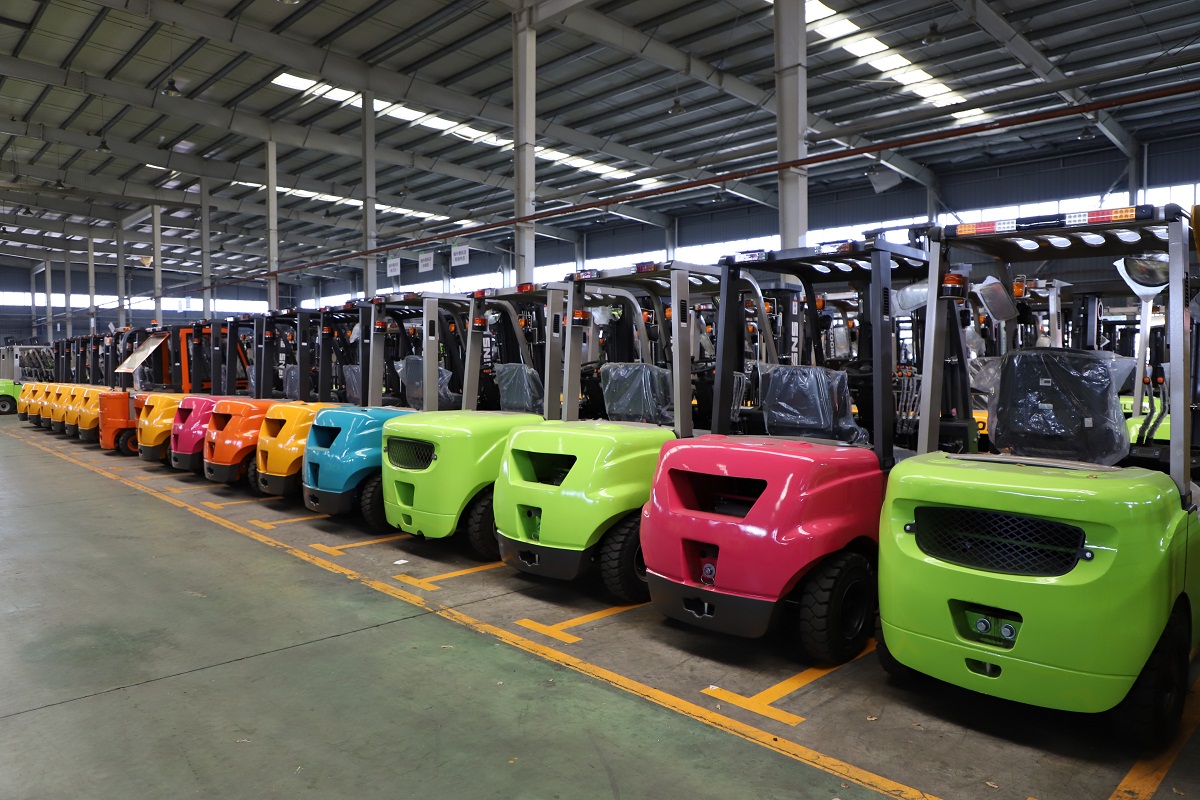 1.5 Ton 2 Ton Double Deep High Reach Forklift With Overall Dimensions 2585*1308*2125mm