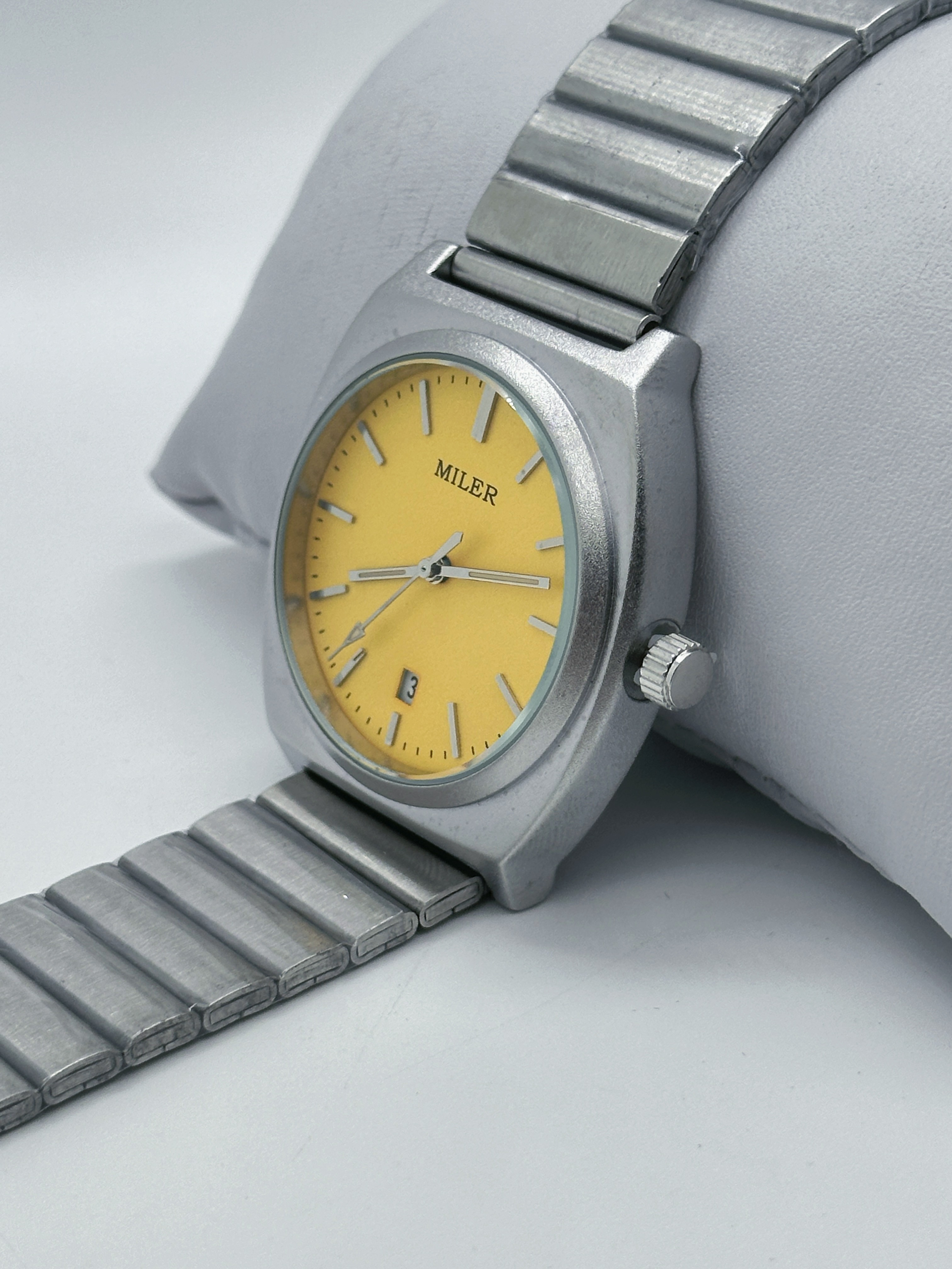 Classic Analog Stainless Steel Strap Watch Round Luminous Dial Mens Silver Strap Watch