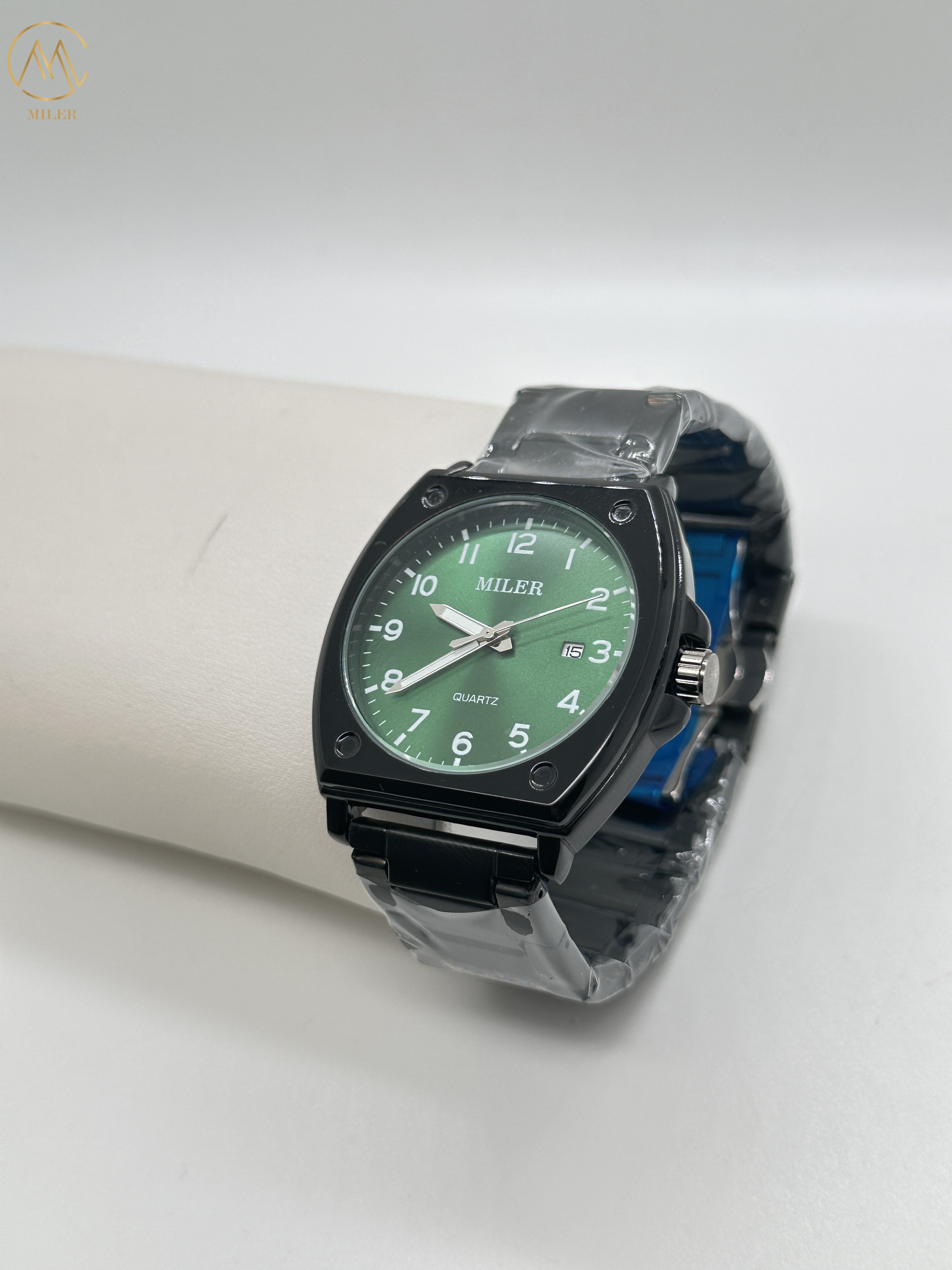 High Quality Luxury Black Case Stainless Steel Strap Waterproof Quartz Watch