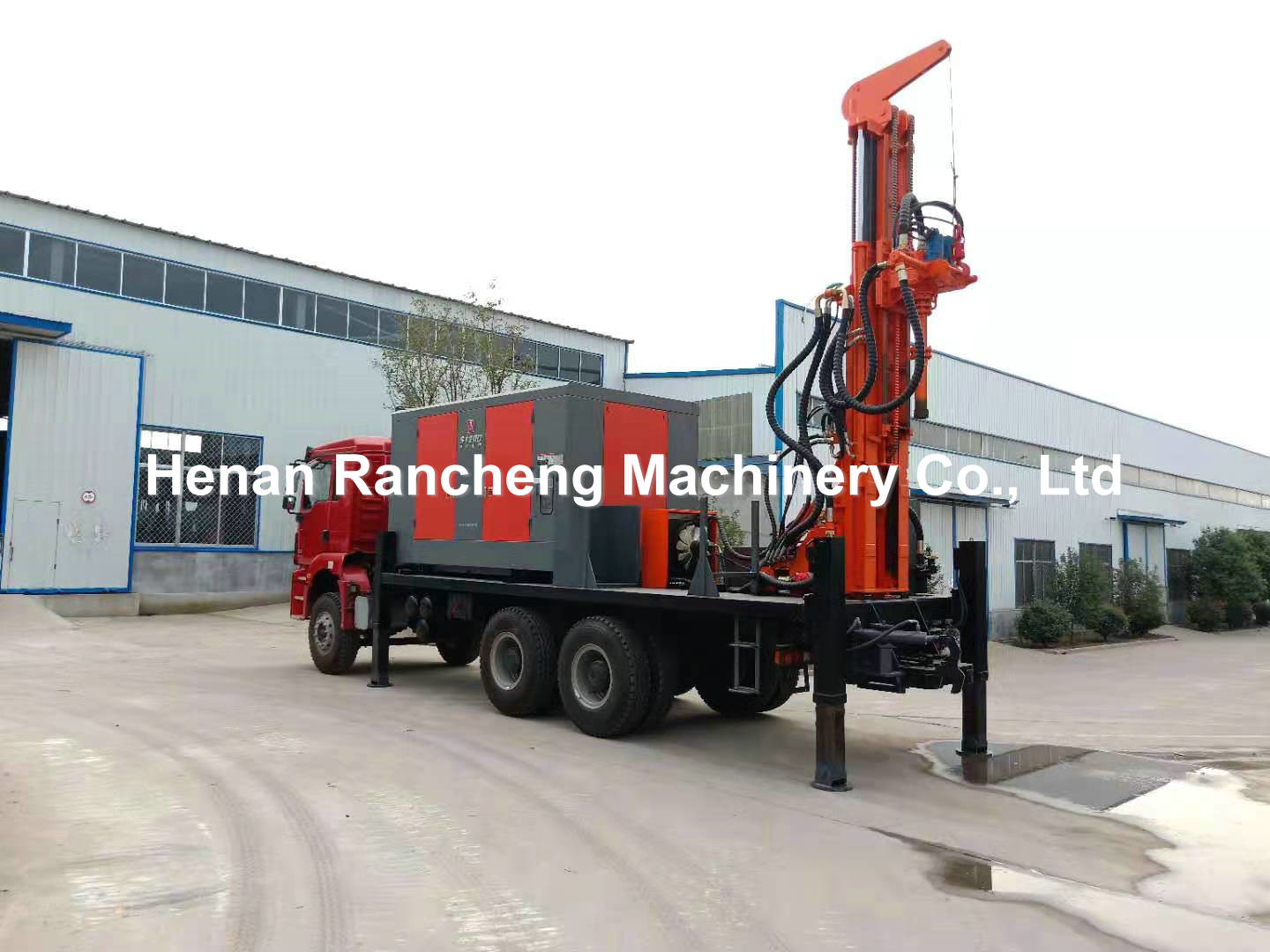 Truck Water Well Drilling Rig 260m Depth 155KW Load Vehicle Engine 20T Weight