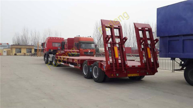 Strong 25 Ton - 35 Ton Low Bed Semi Trailer , Two Axles 8 Wheel Trailer