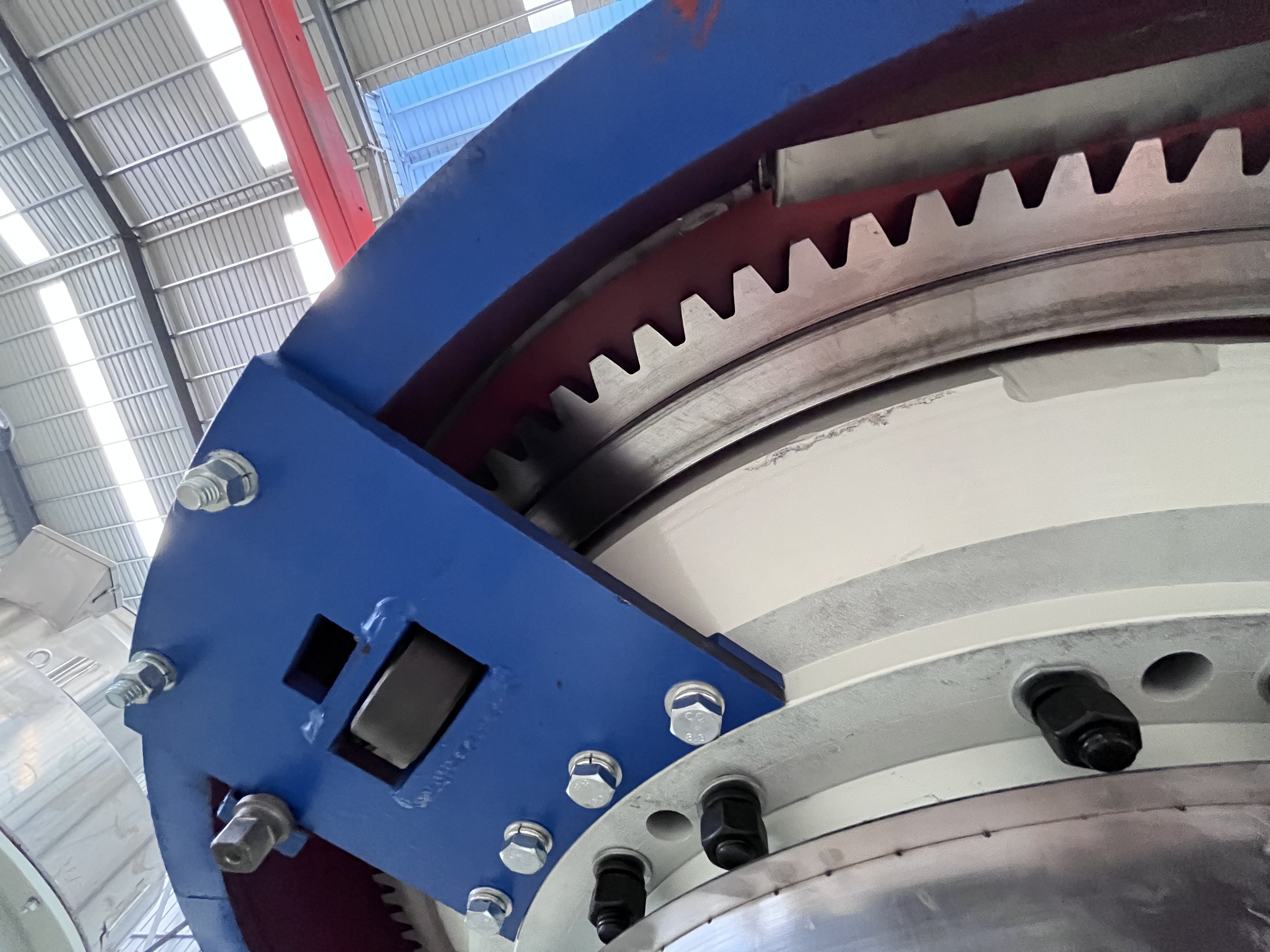 6-10mm Ring Die Wood Pellet Machine with Automatic Grease Pump 10%-20% Moisture