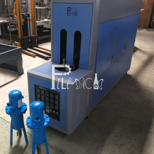 Air Pressure Blowing 120BPH PET Bottle Blow Molding Machine