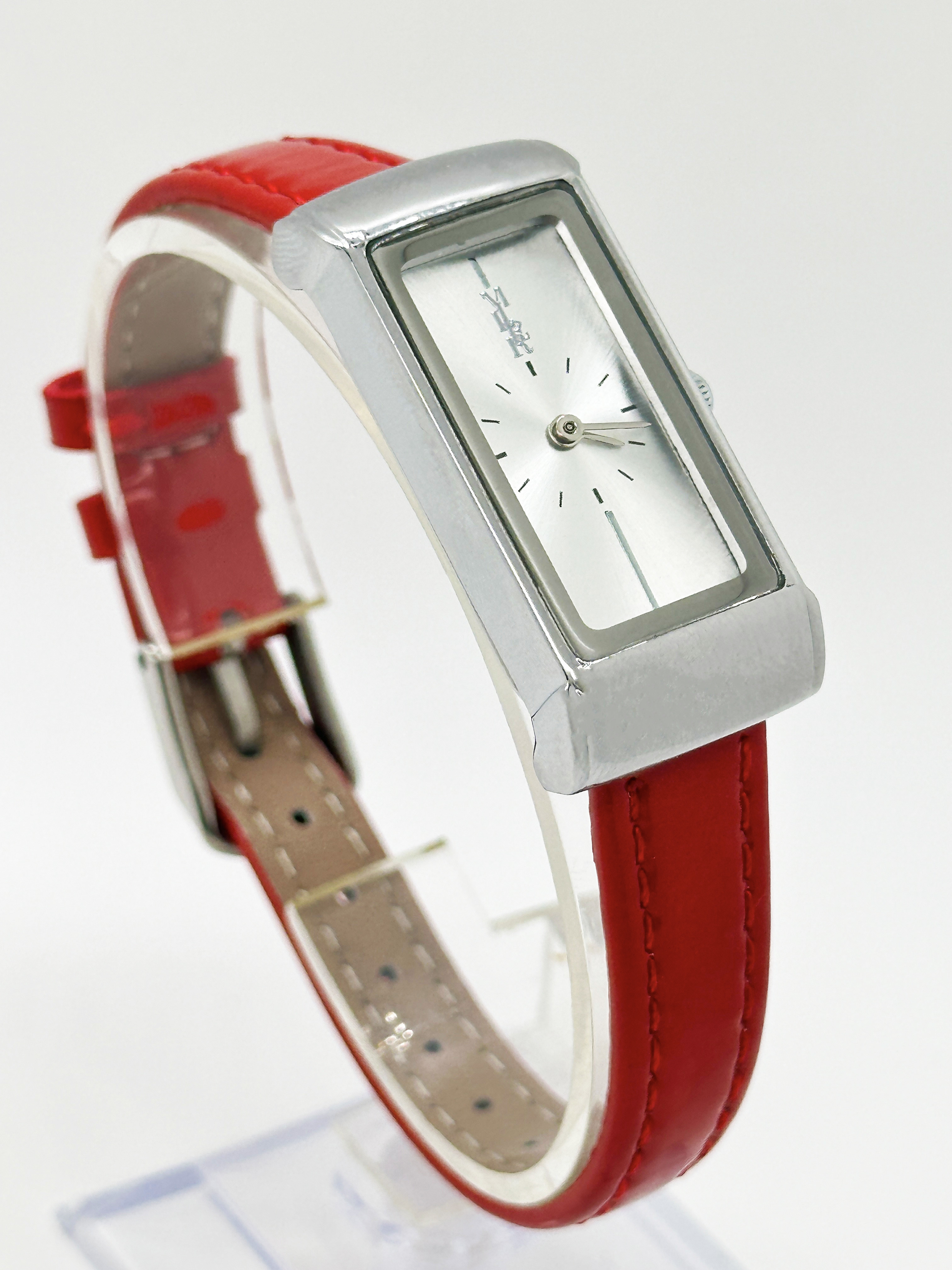 Red Leather Strap Lady Quartz Watch Fashion Quartz Leather Strap Wristwatches