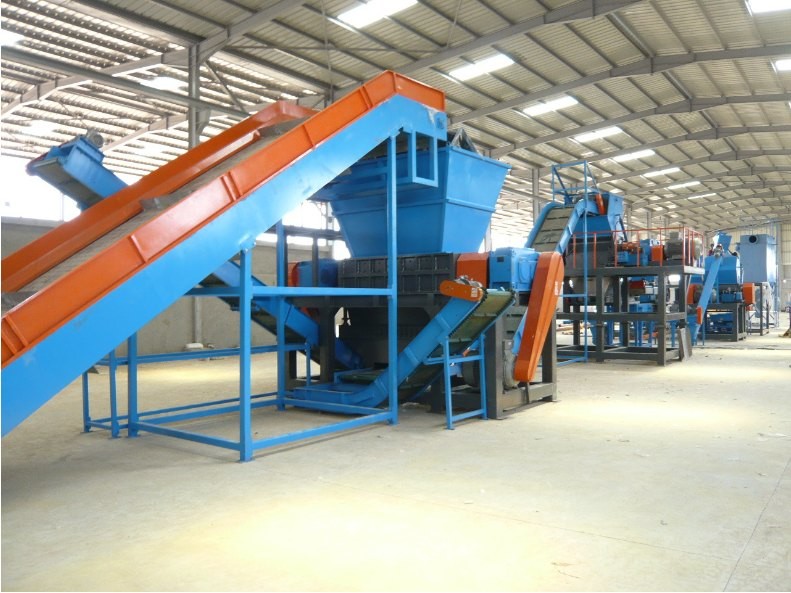 Waste Tyre Recycling Plant Rubber Crusher Tire Grinder Machine
